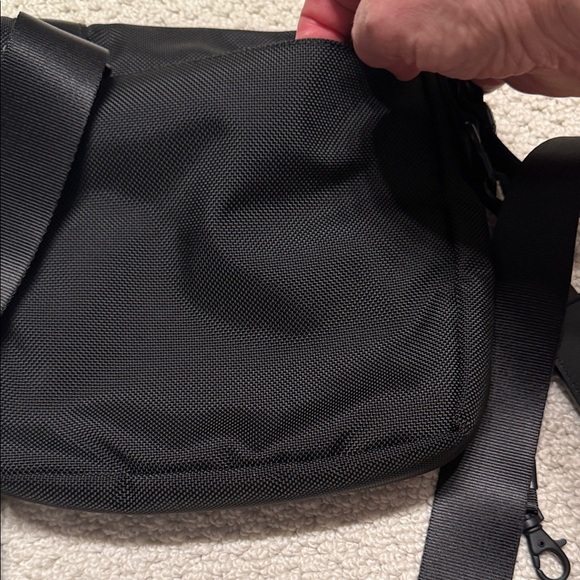 Tumi Black Messenger Bag - Picture 5 of 6